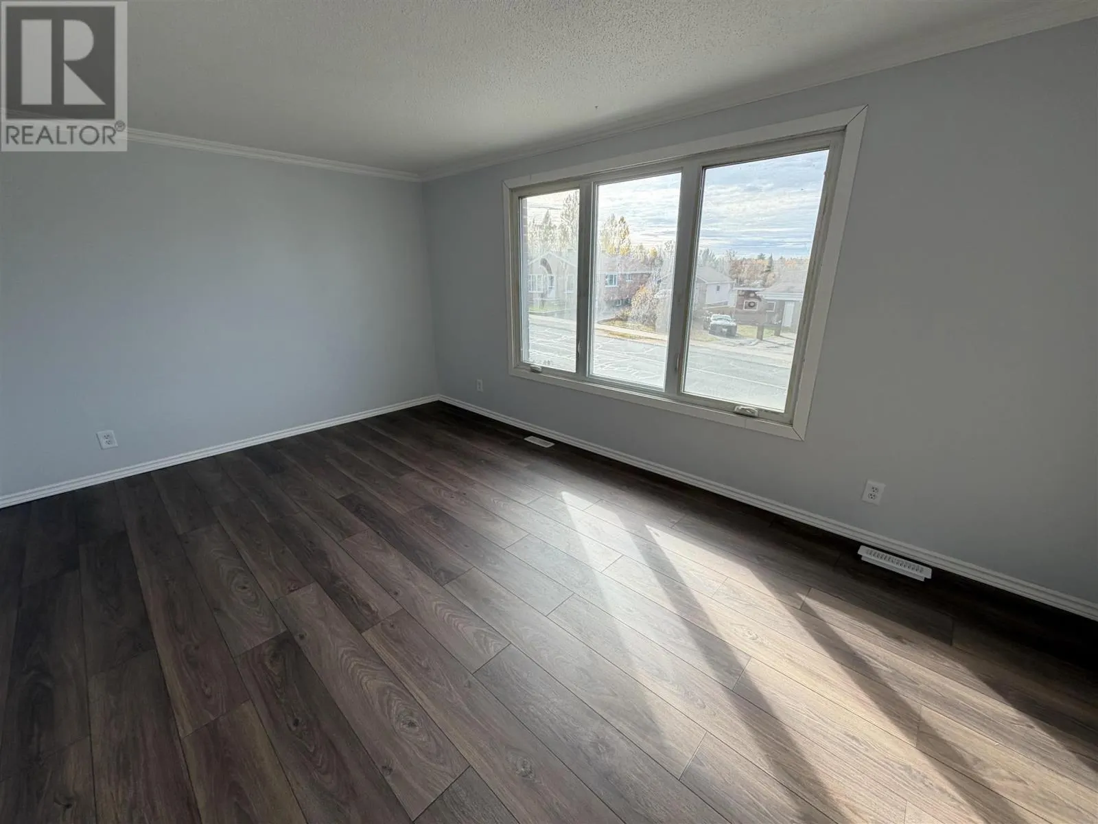 130 Dieppe AVE