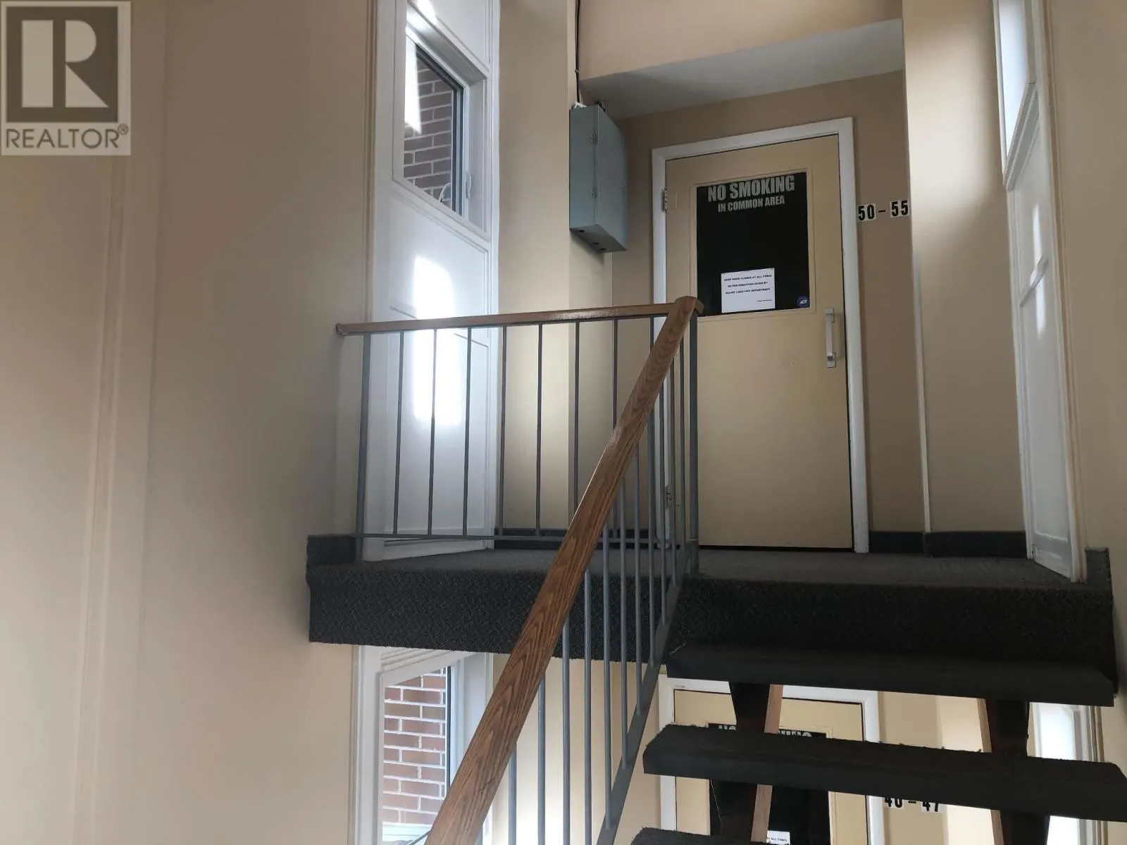 #50 - 25 Mississauga AVE