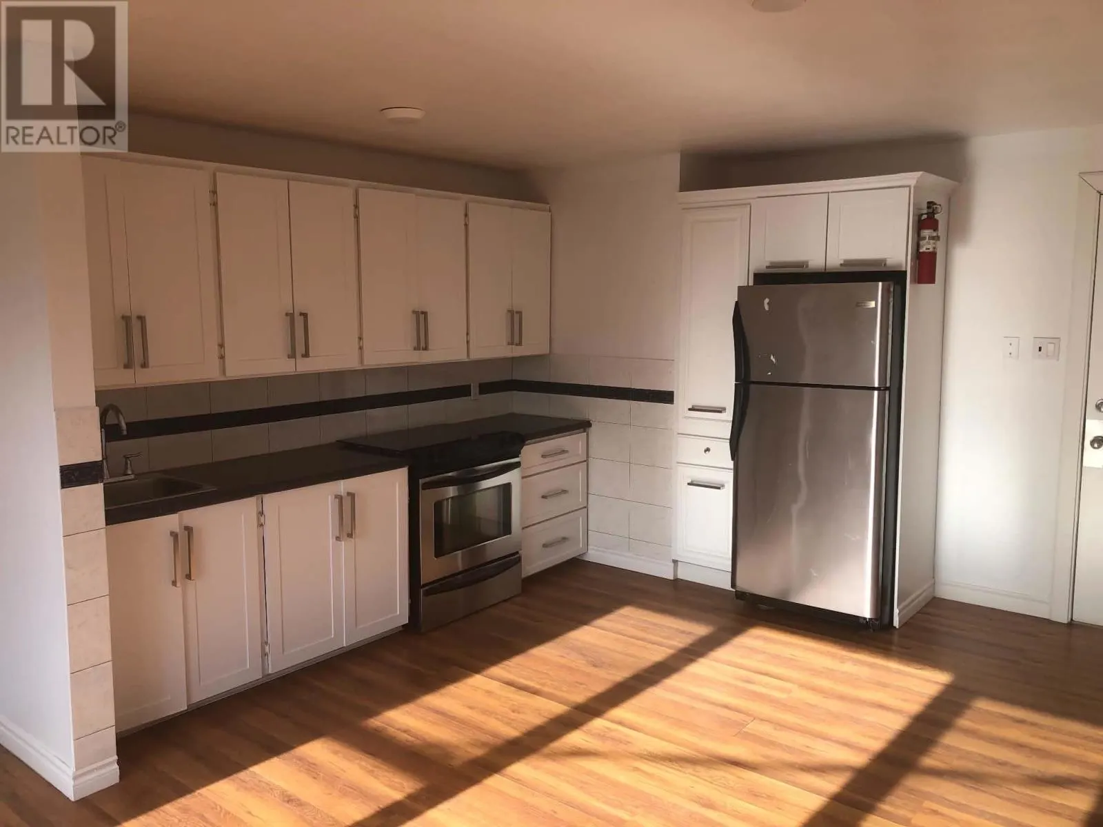 #50 - 25 Mississauga AVE