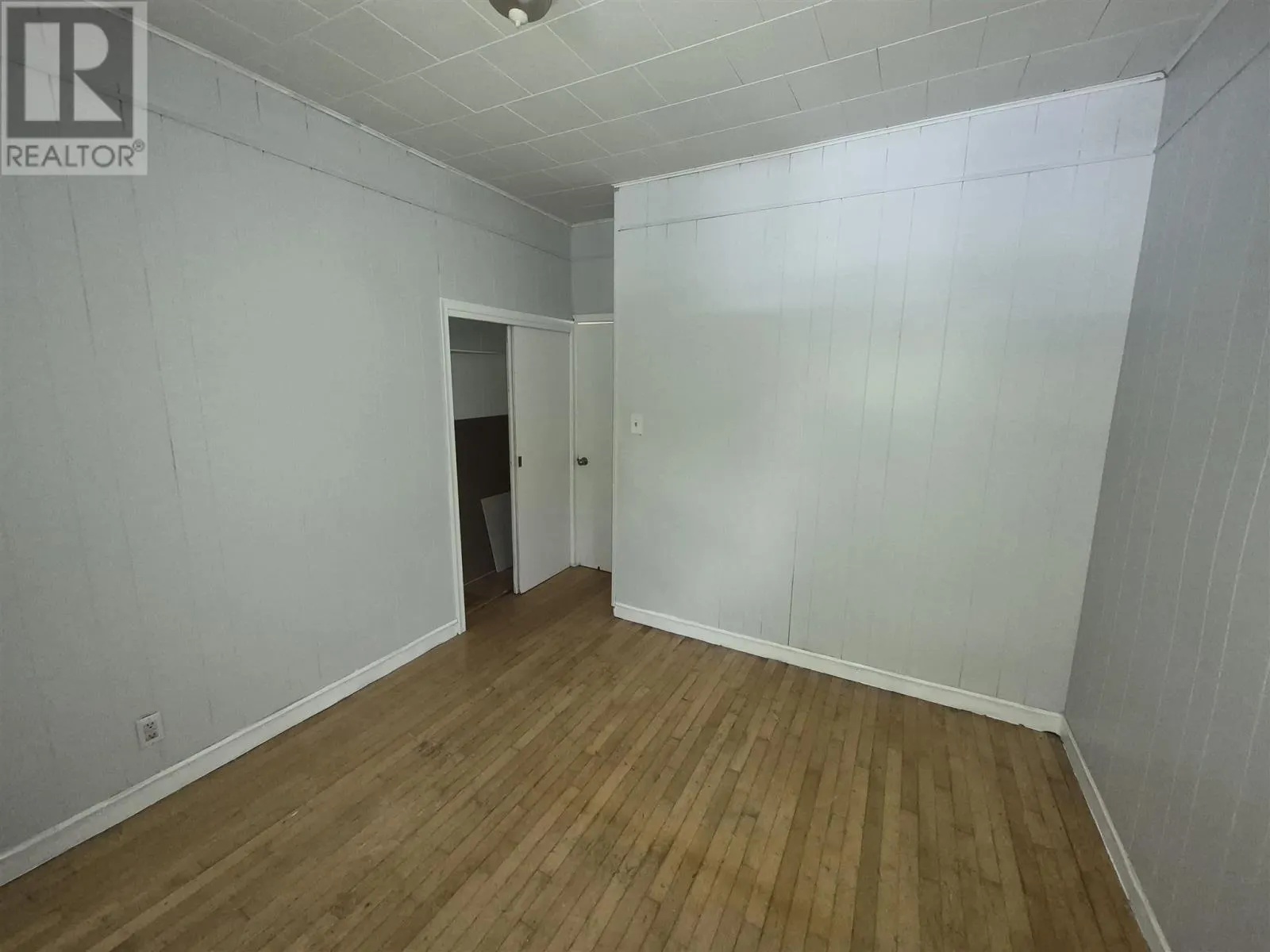 226 Albert ST W