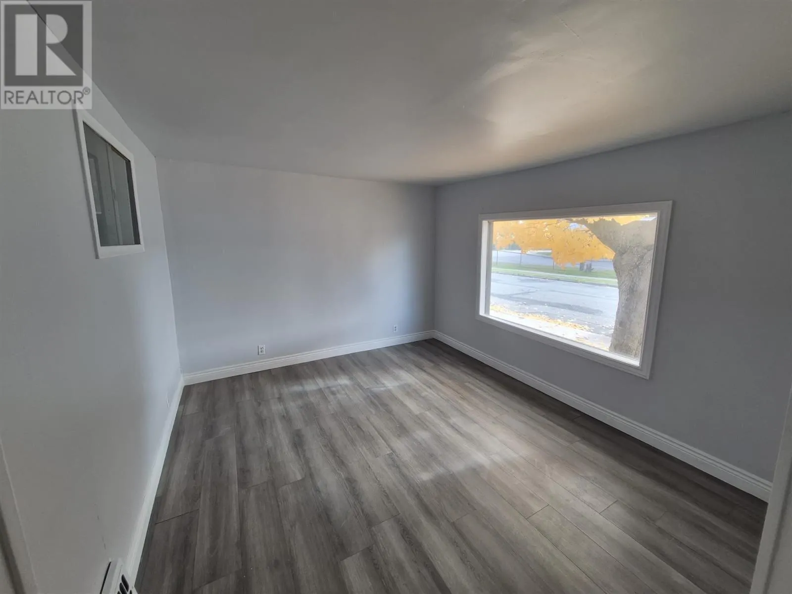 226 Albert ST W