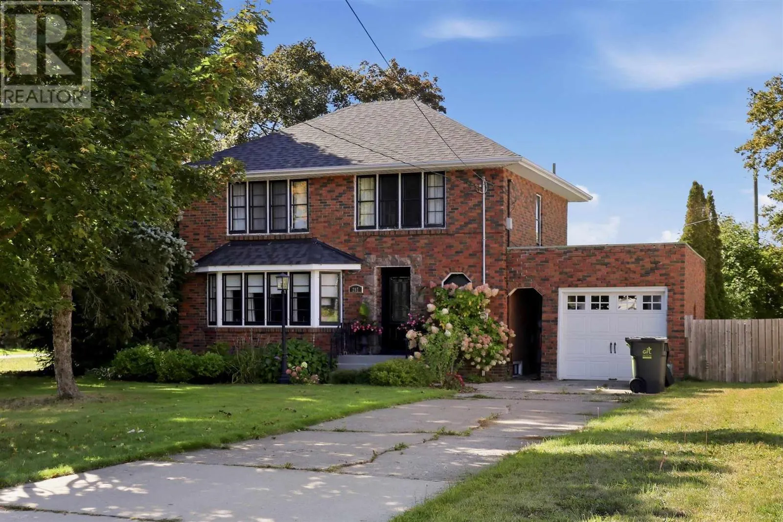 297 McGregor AVE
