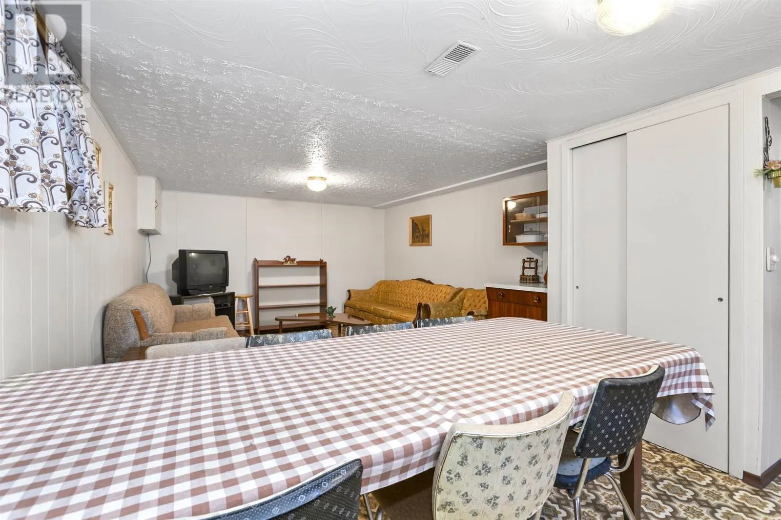 63 Murton AVE