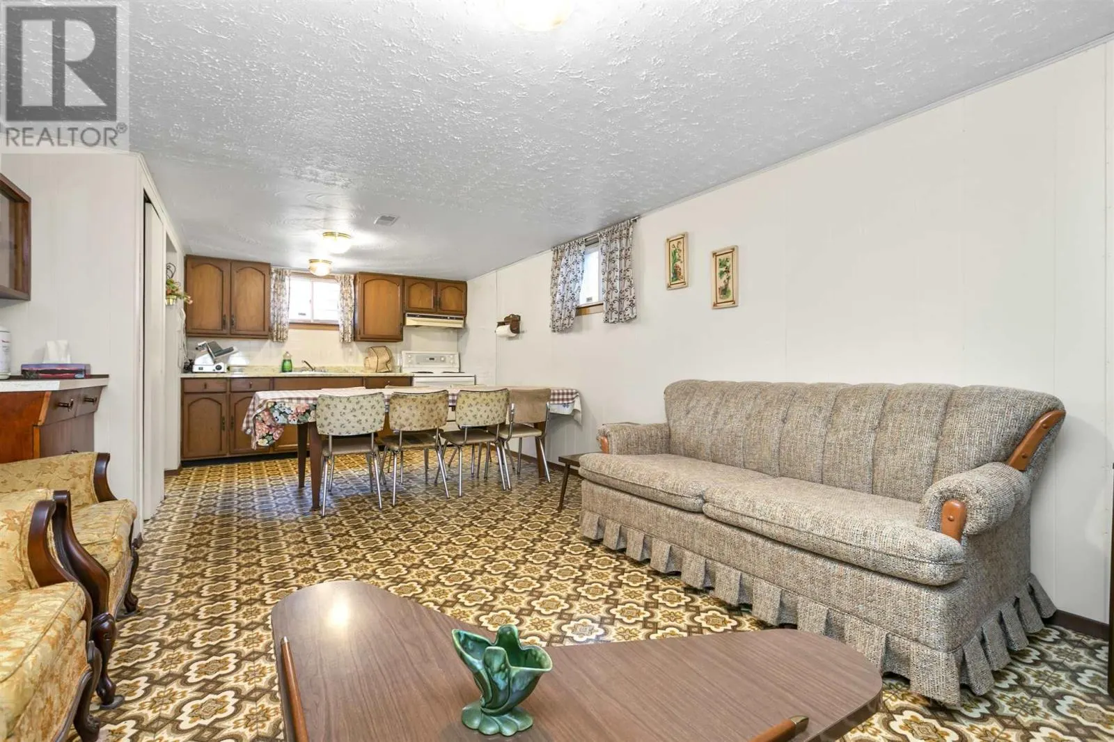 63 Murton AVE