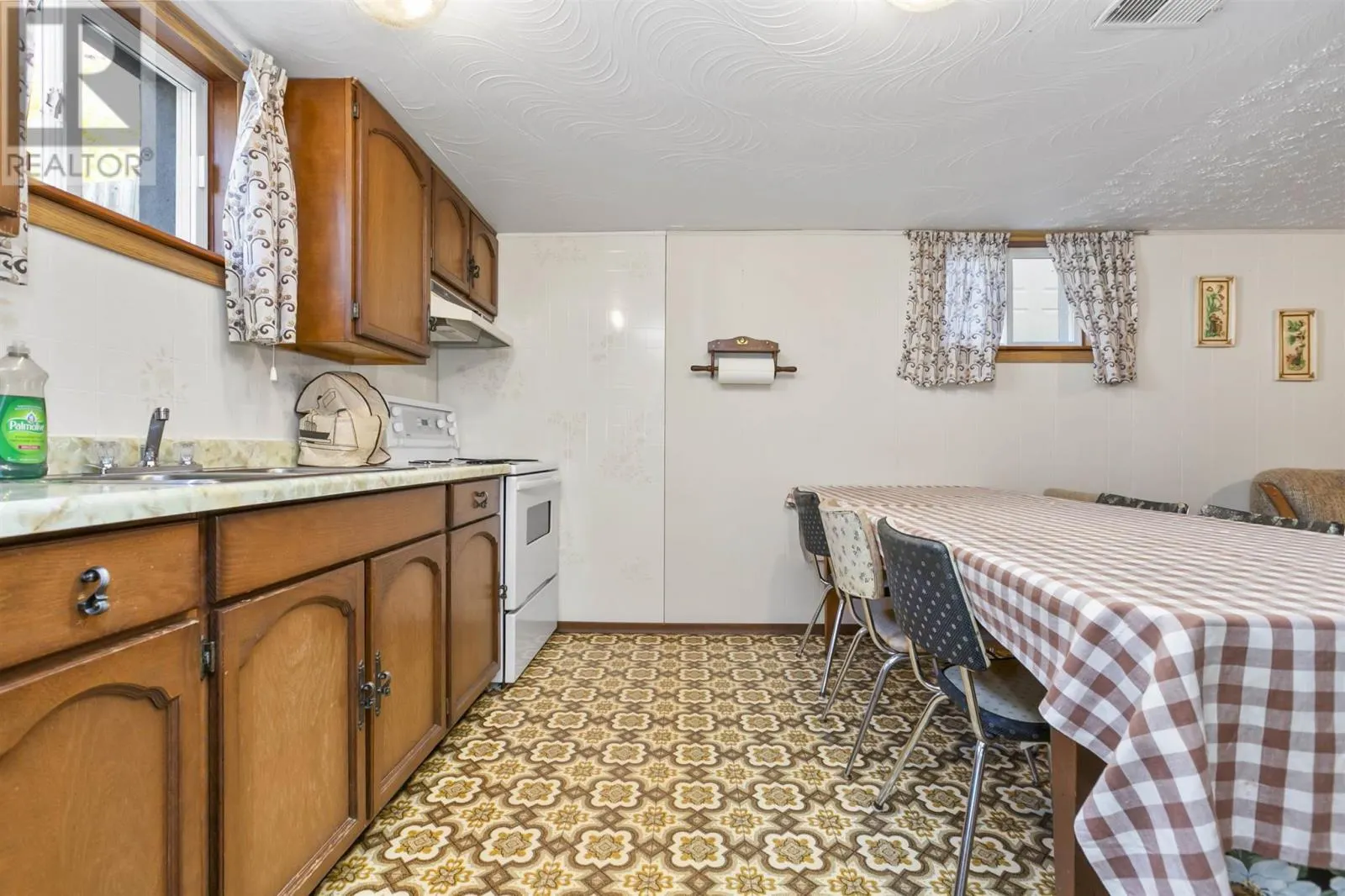 63 Murton AVE