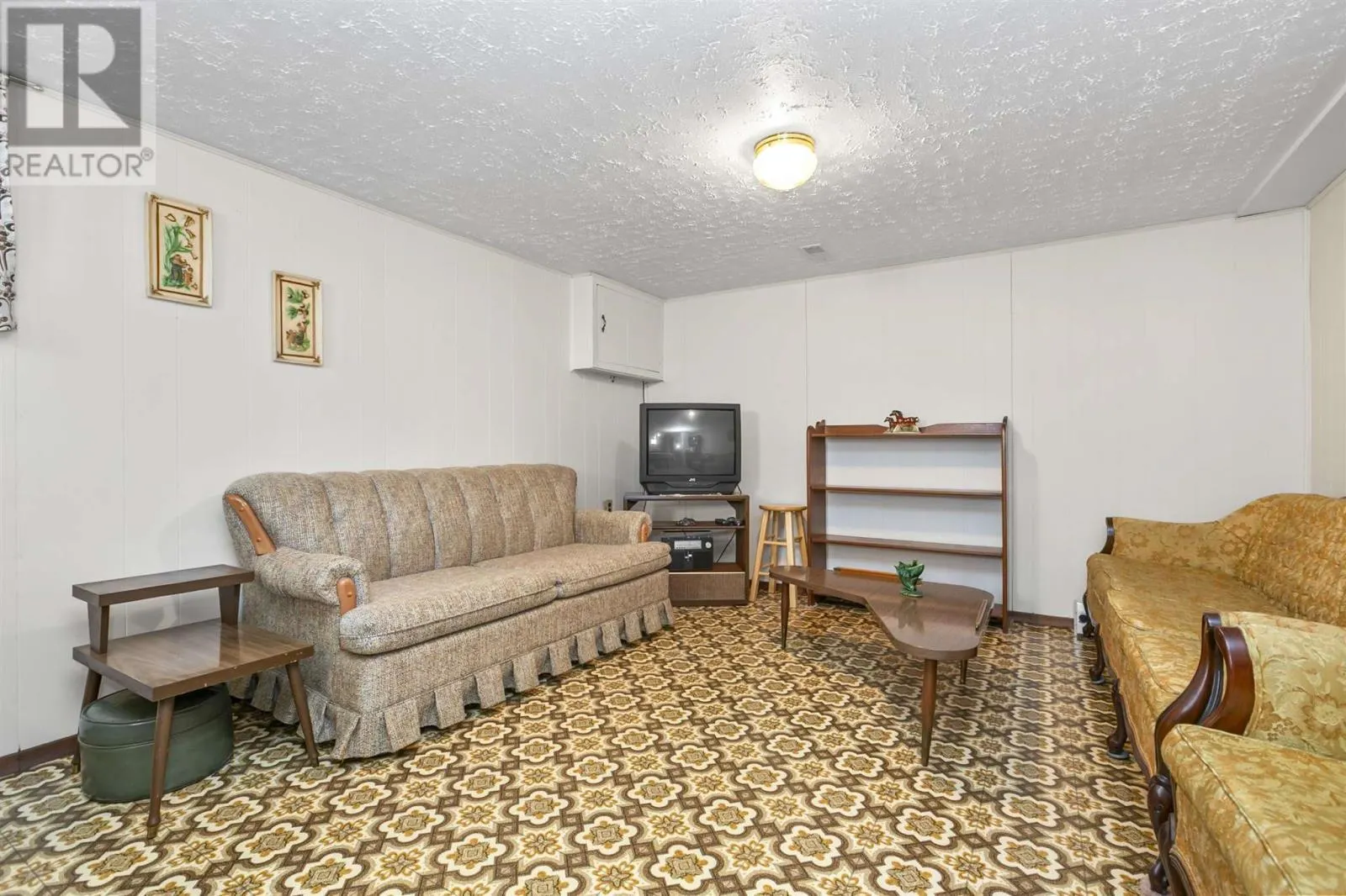 63 Murton AVE