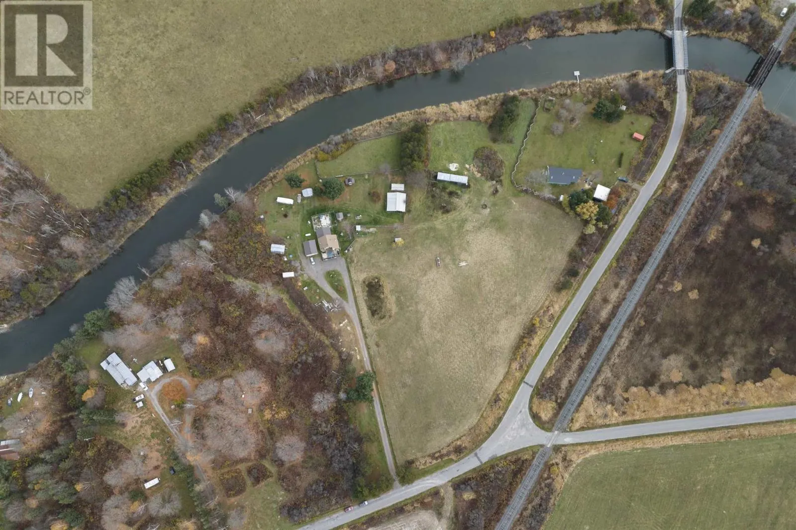198 River RD