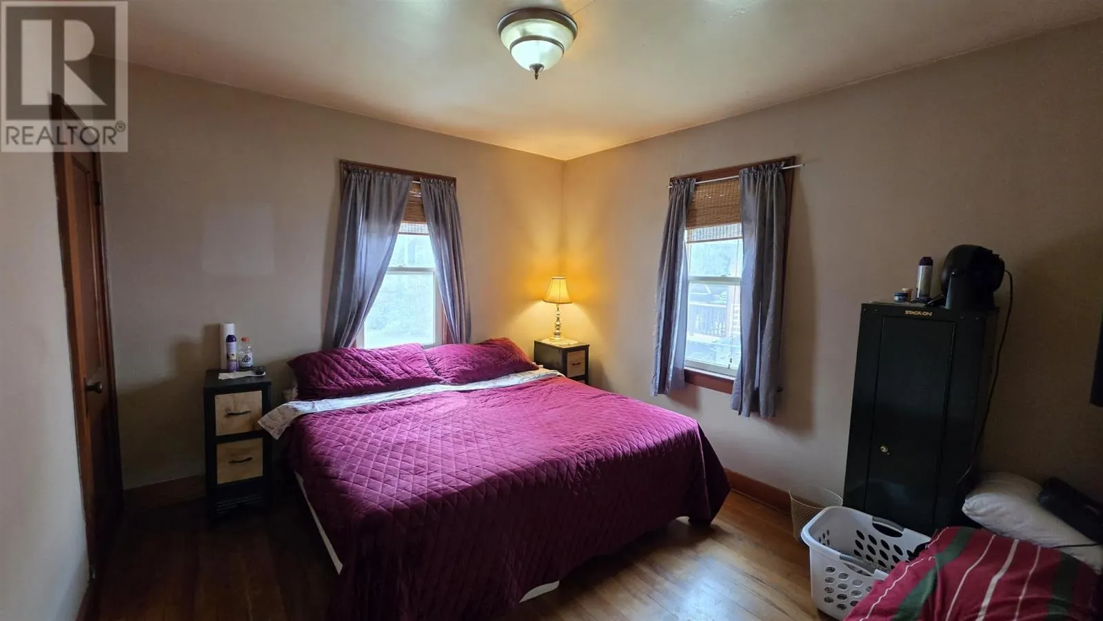 54 St. Georges AVE E