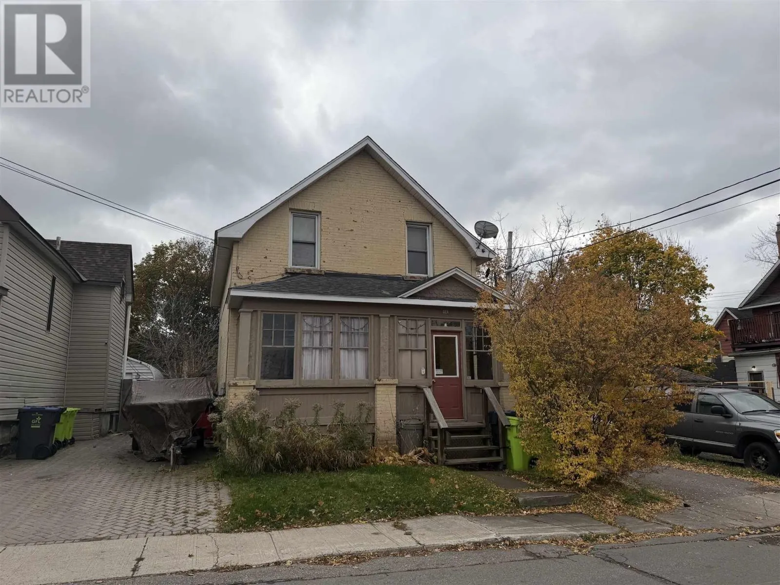 14 Abbott ST