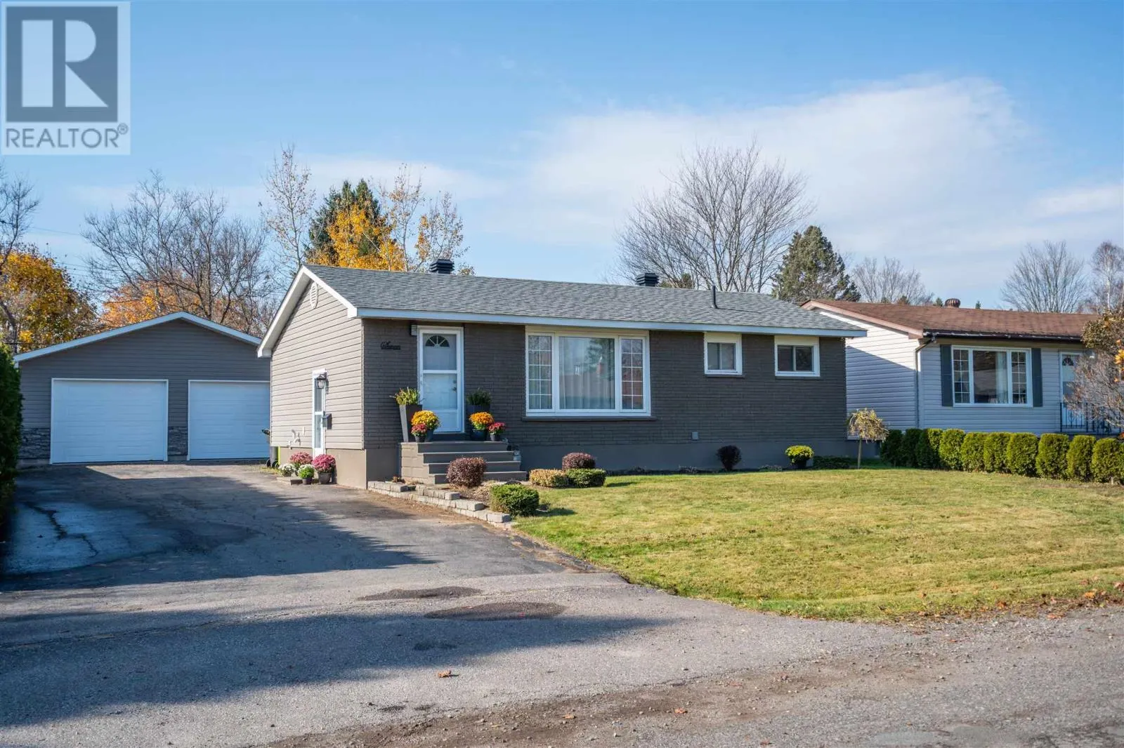 7 East Braemar BAY