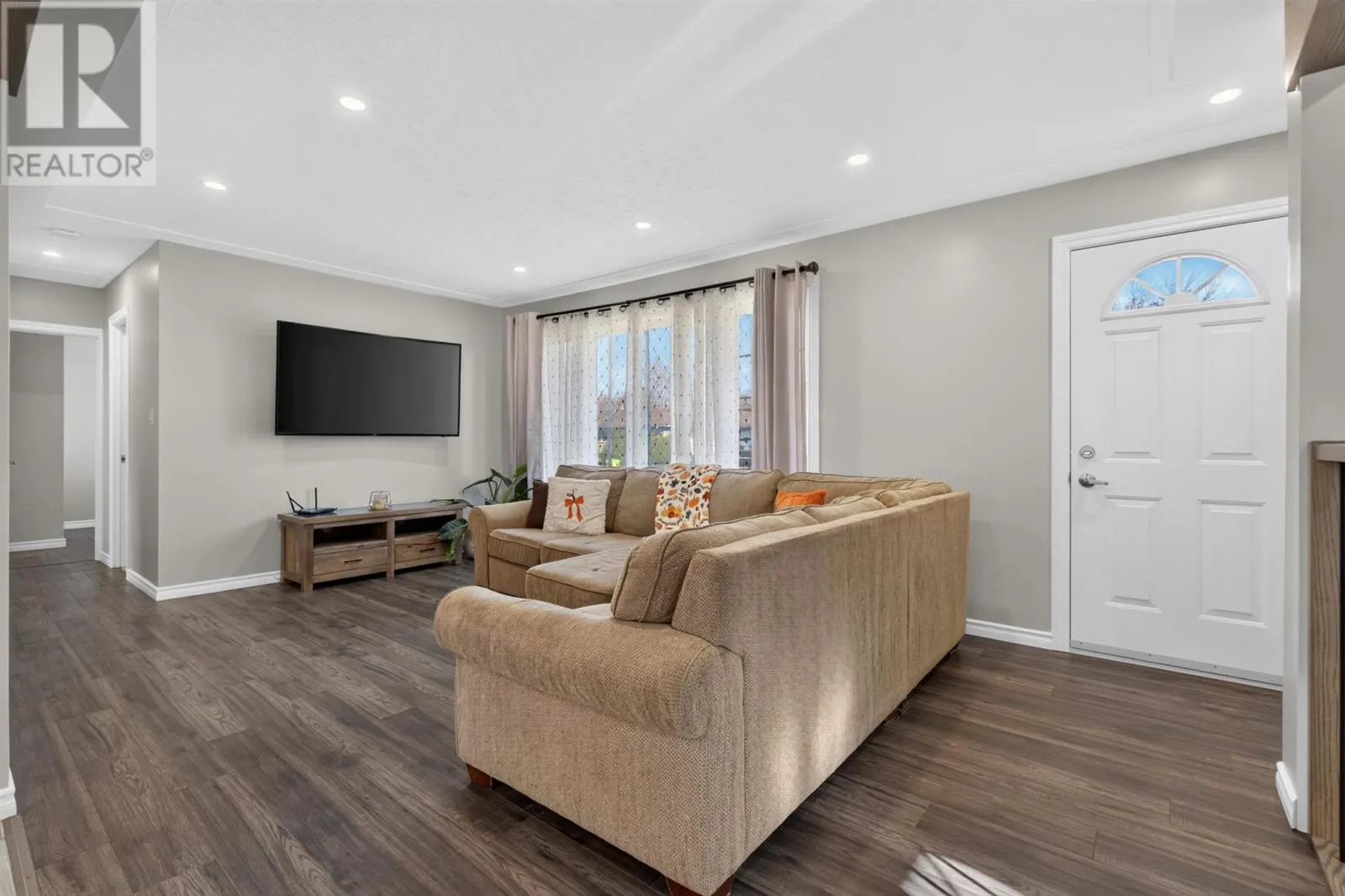 7 East Braemar BAY