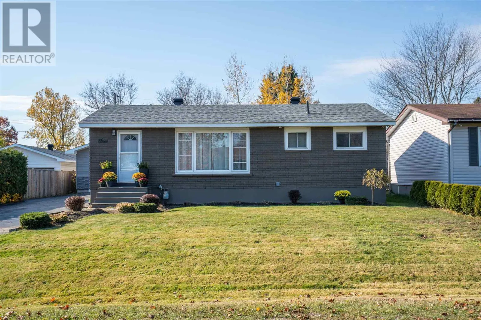 7 East Braemar BAY