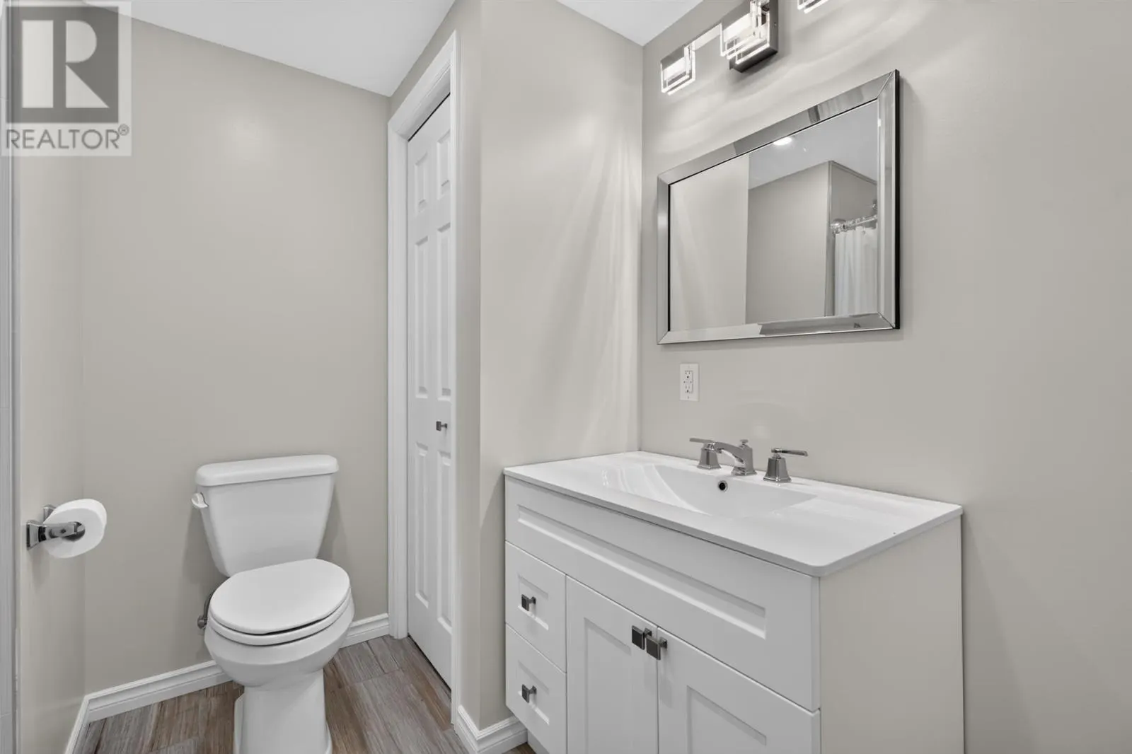 7 East Braemar BAY