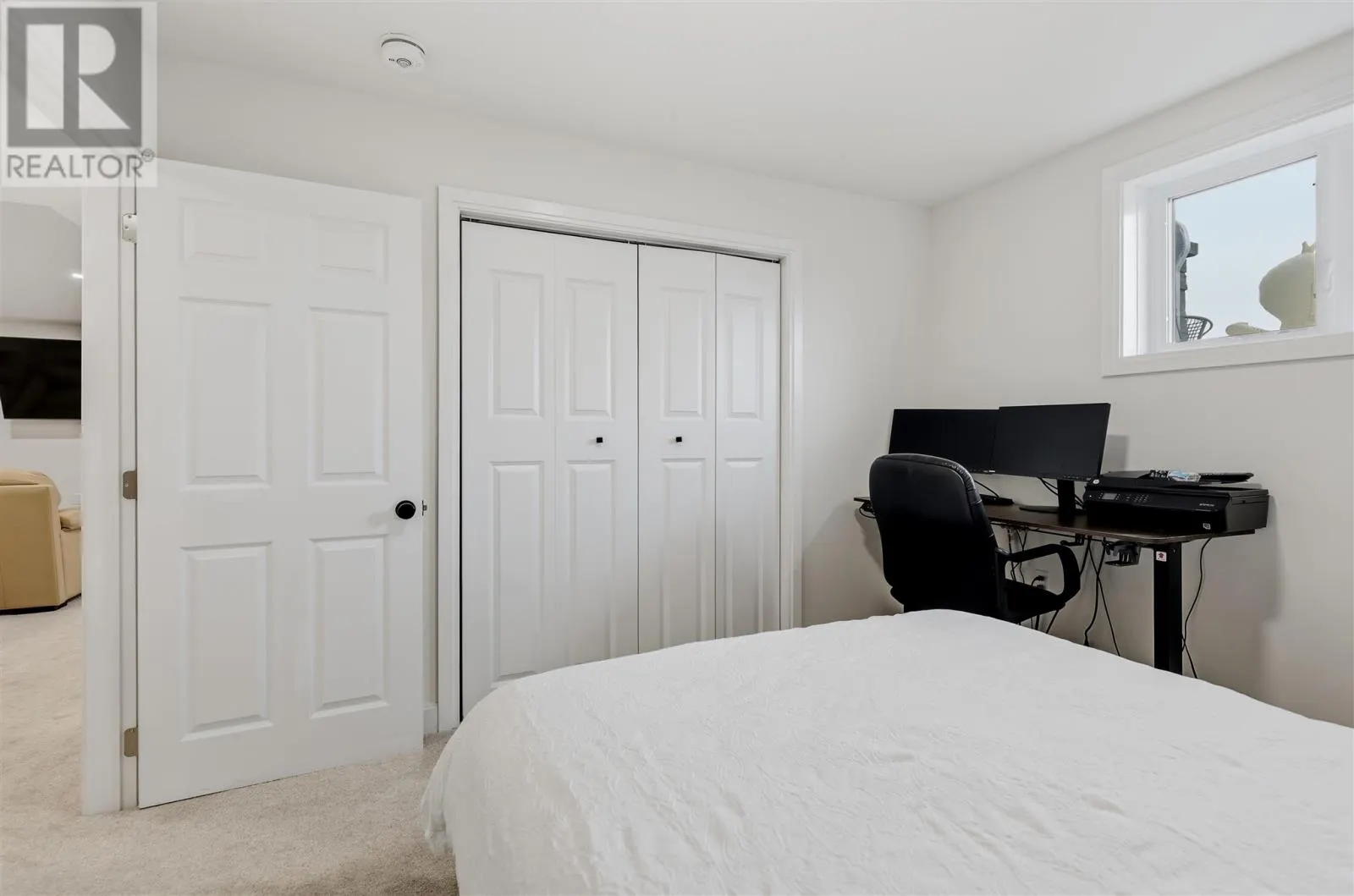 68 Crestwood AVE