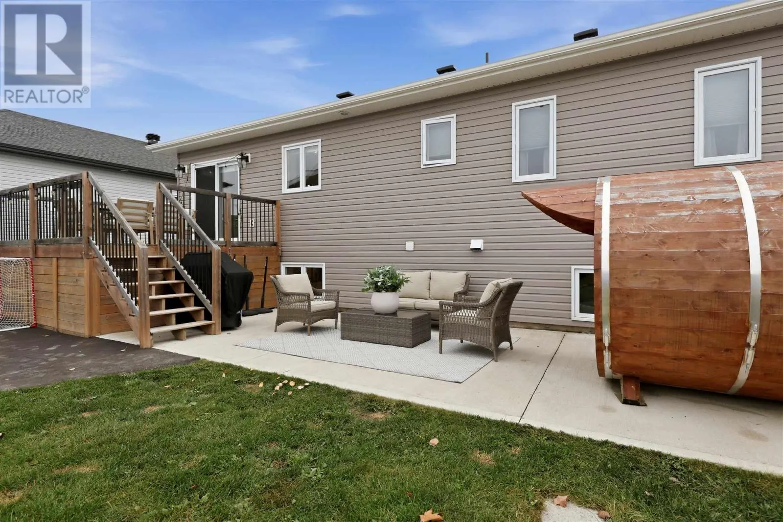 68 Crestwood AVE