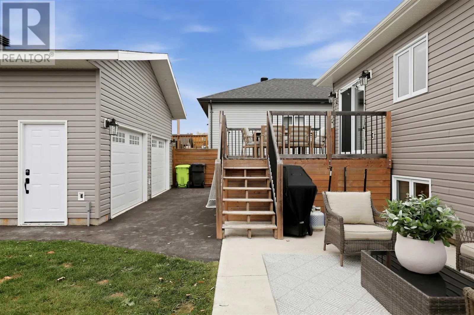 68 Crestwood AVE