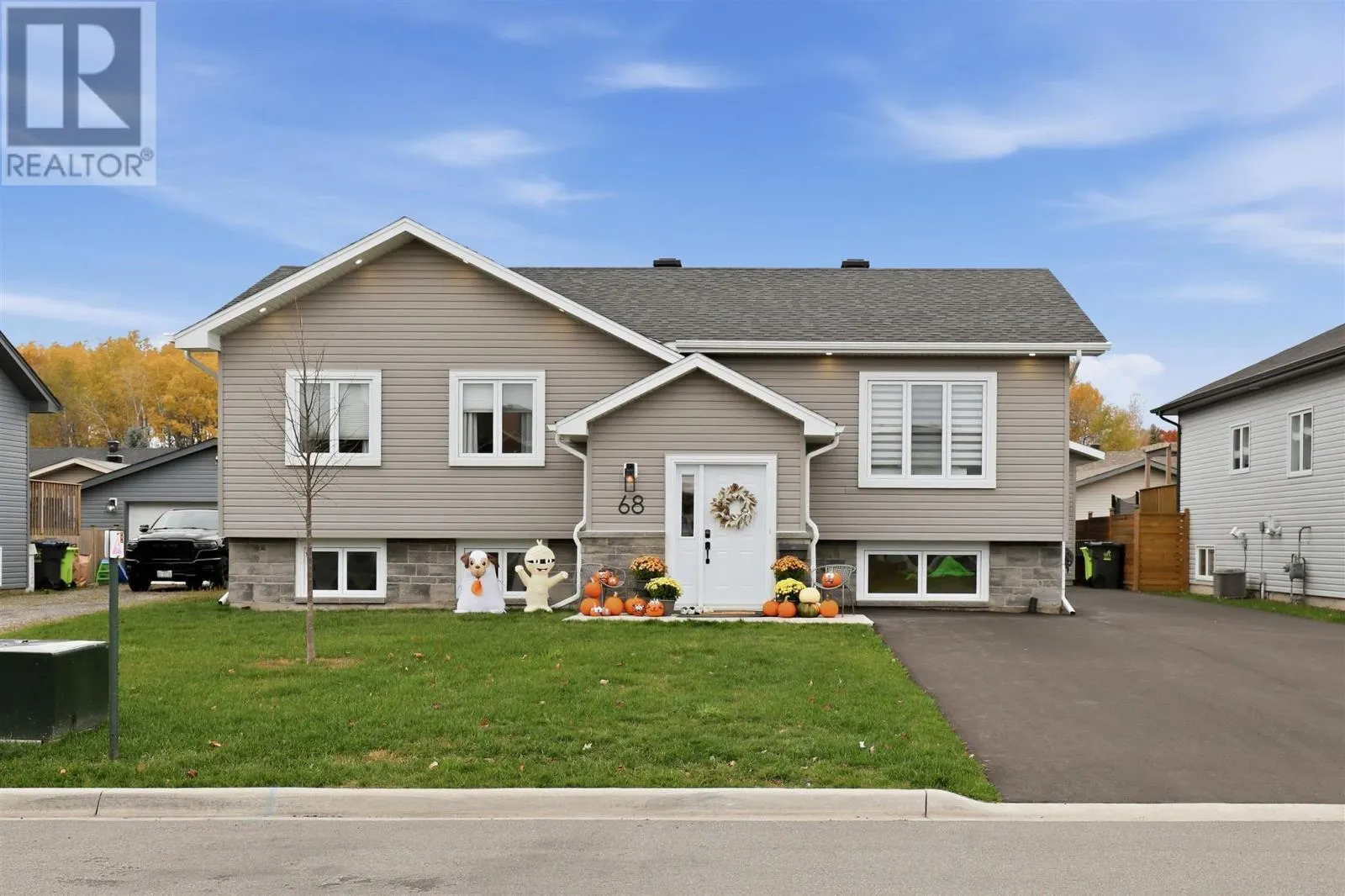 68 Crestwood AVE