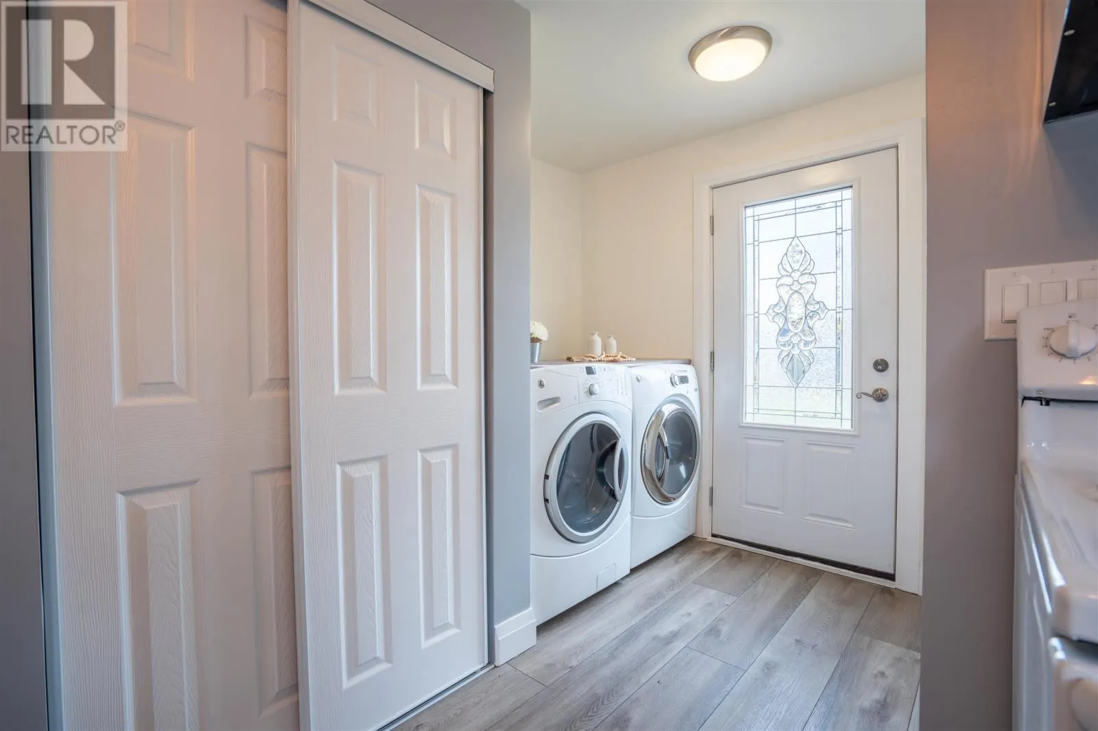 1243 Wellington E