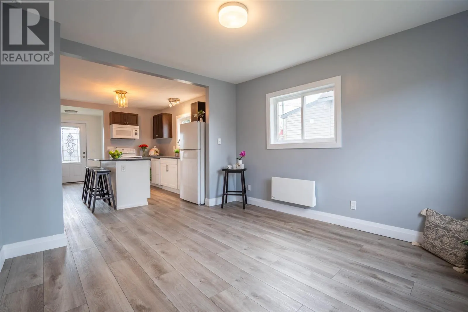 1243 Wellington E