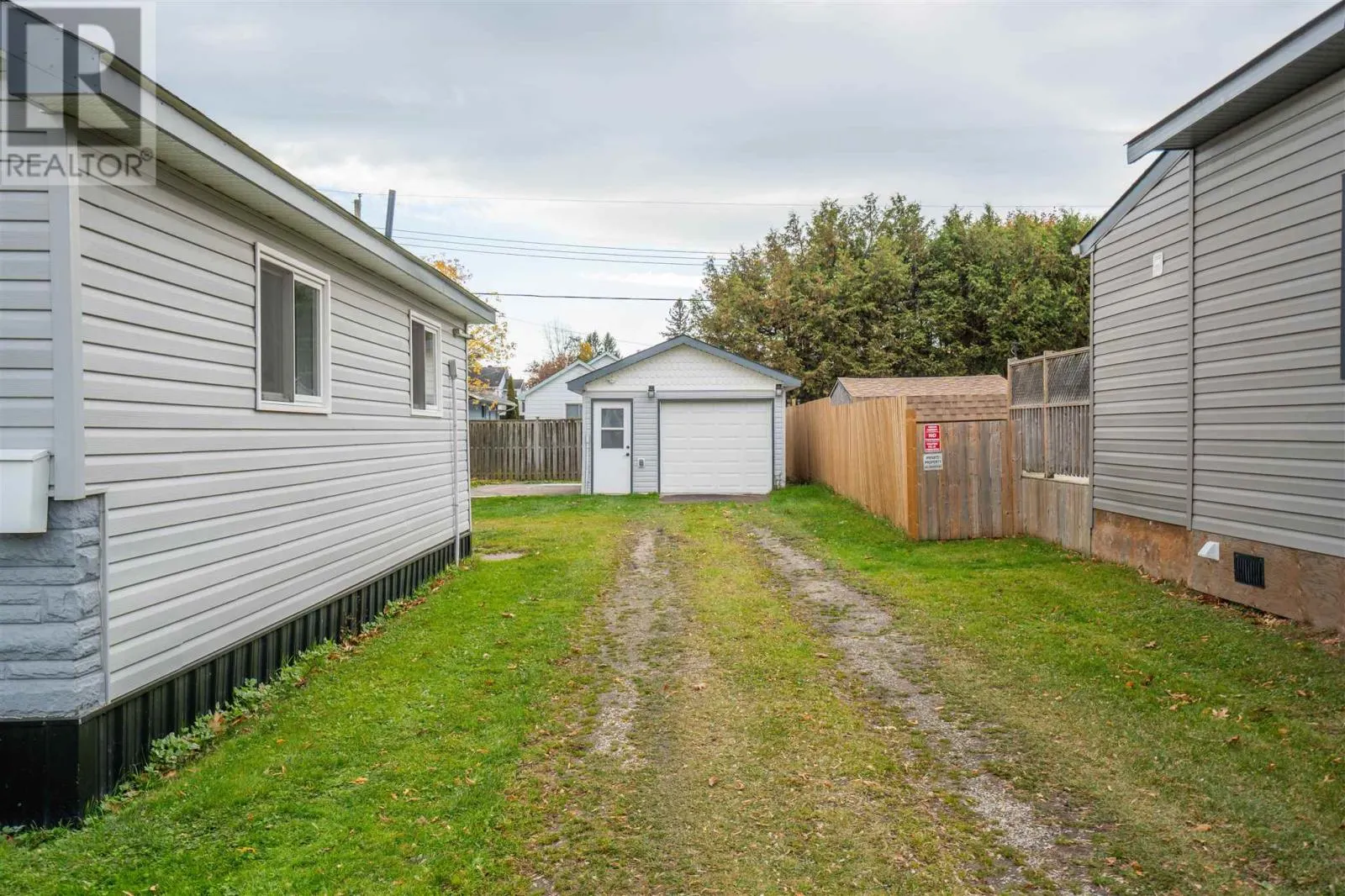 1243 Wellington E