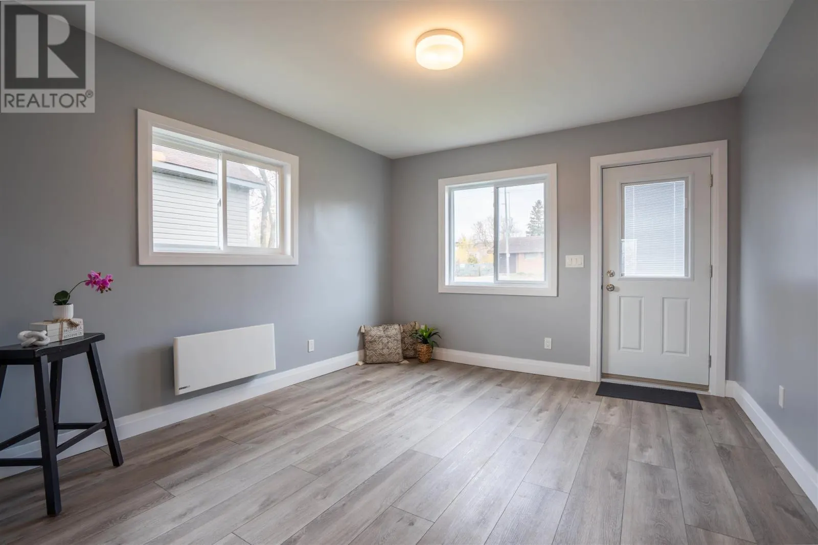1243 Wellington E