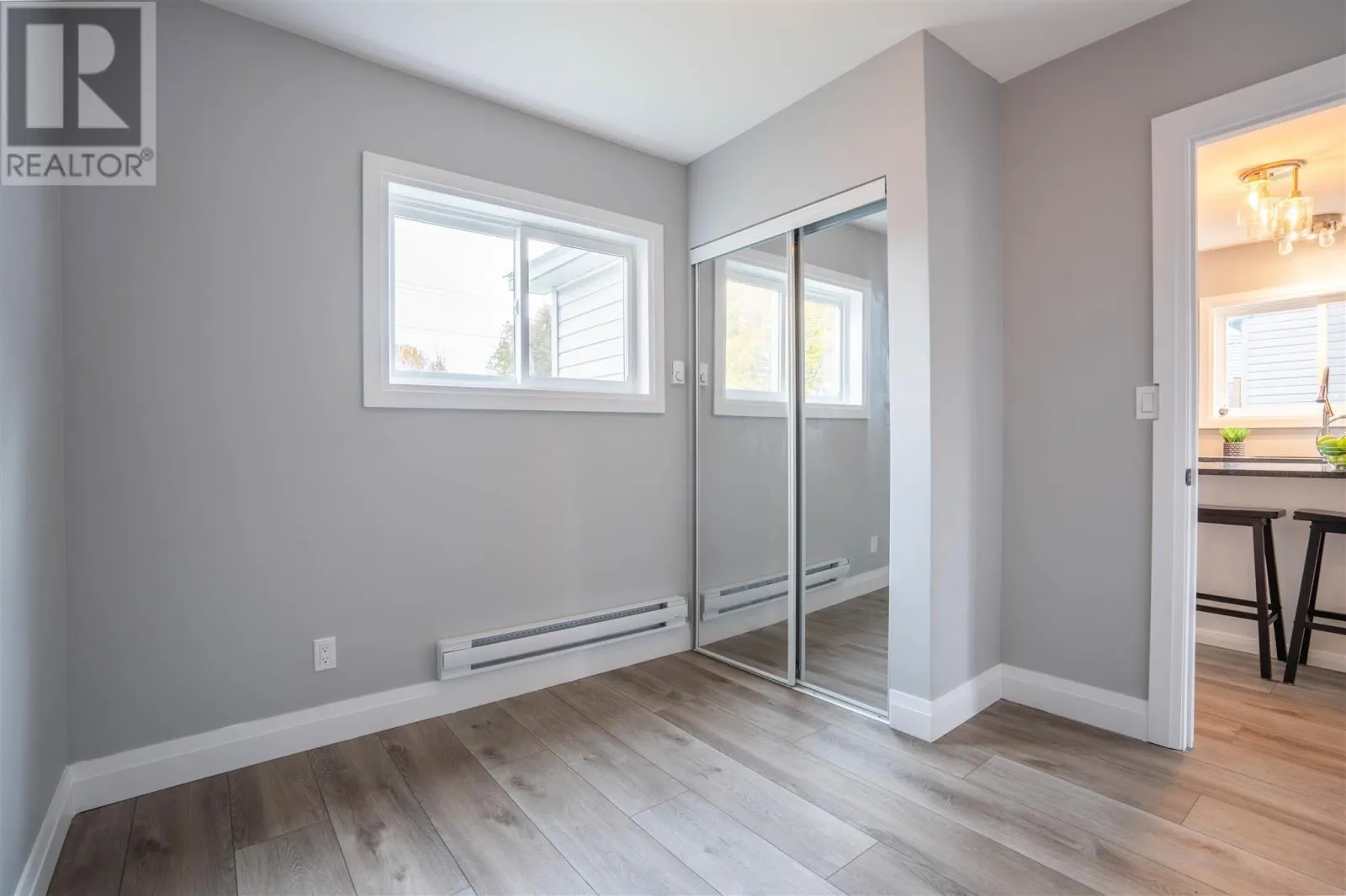 1243 Wellington E
