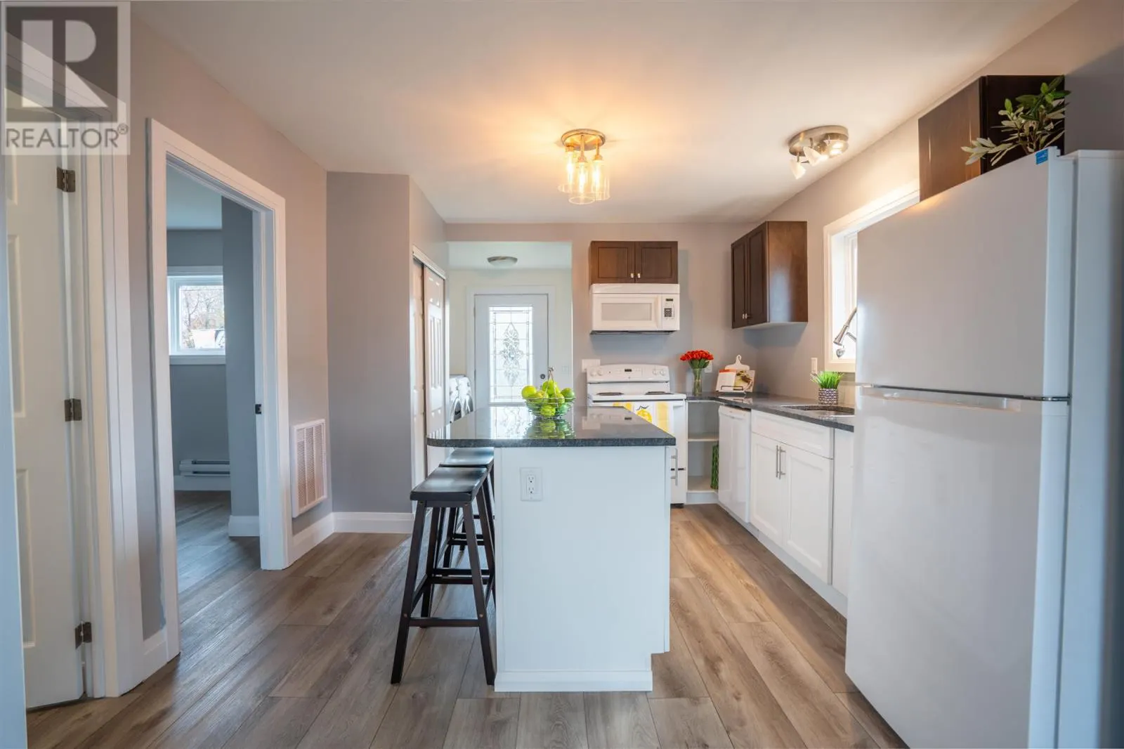 1243 Wellington E