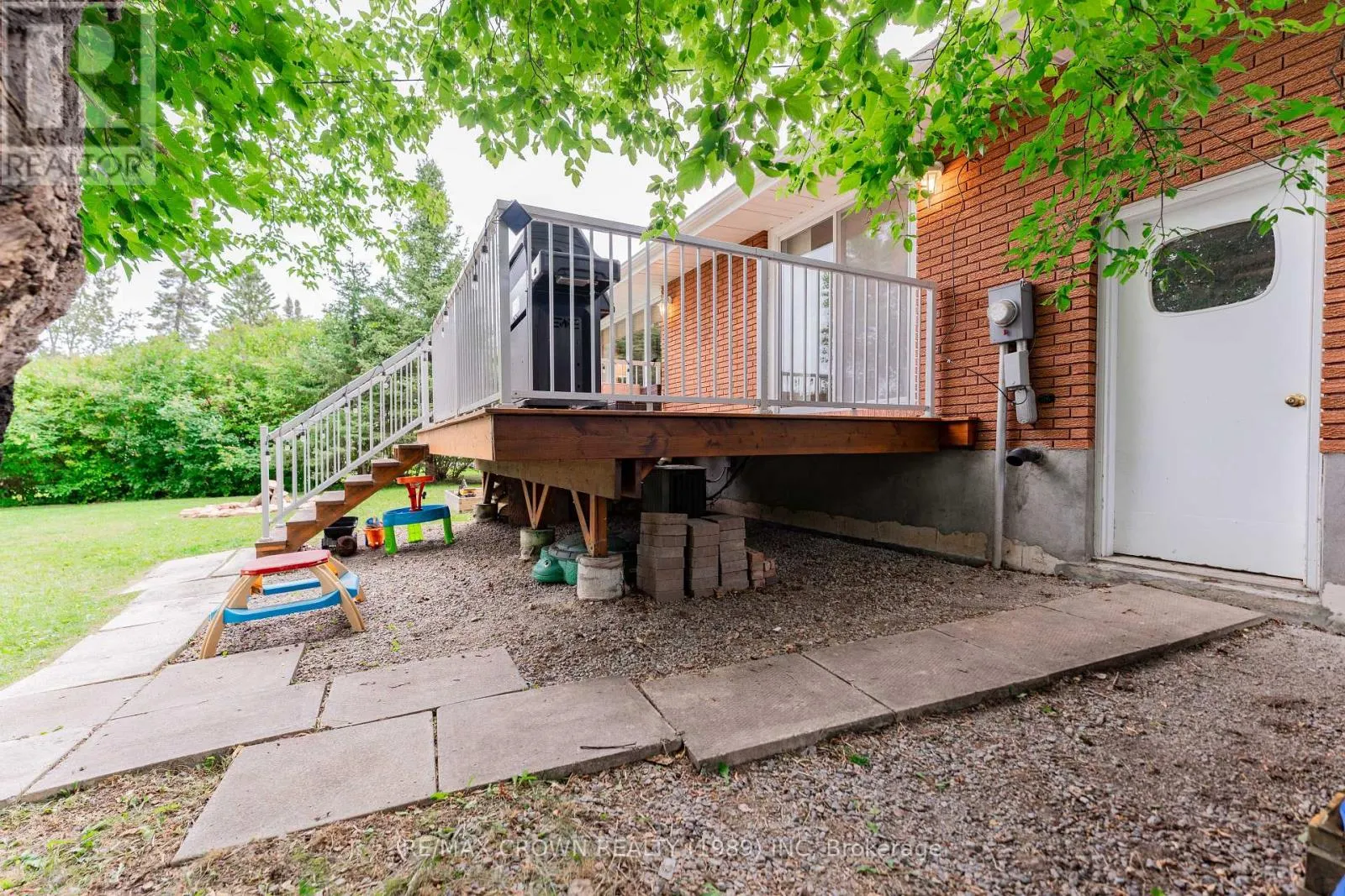 7 SUSSEX PLACE