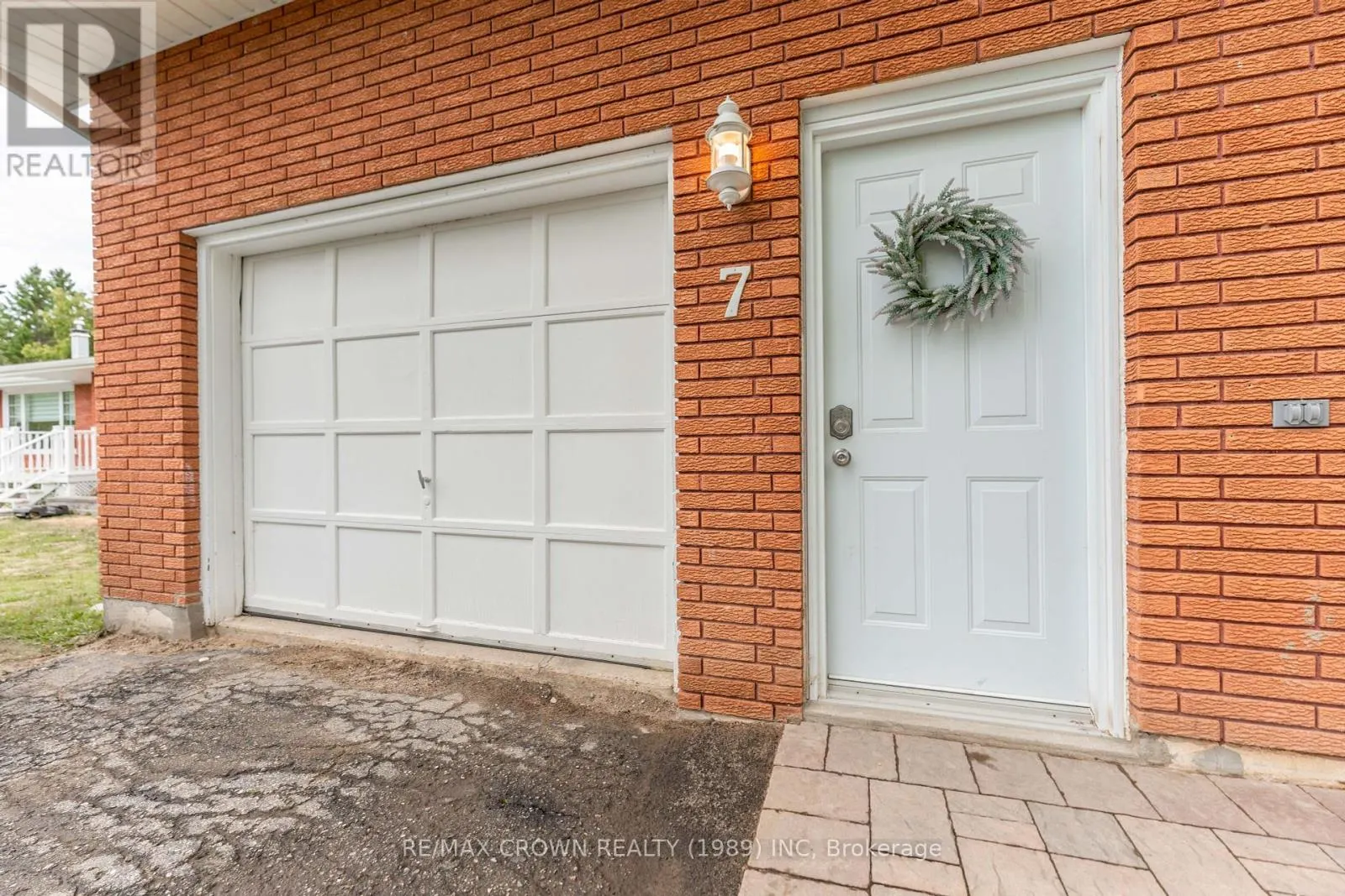 7 SUSSEX PLACE