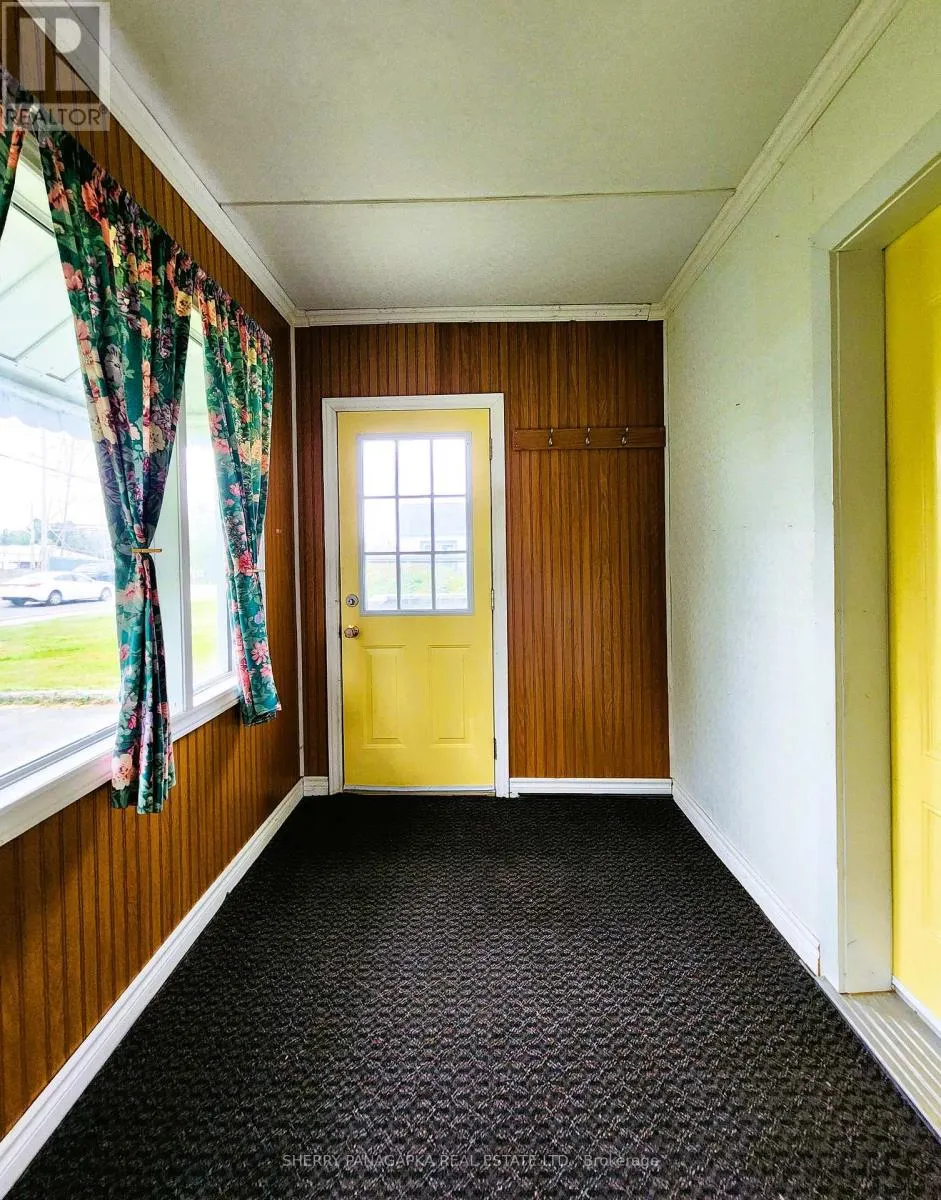 85 GOVERNMENT ROAD E