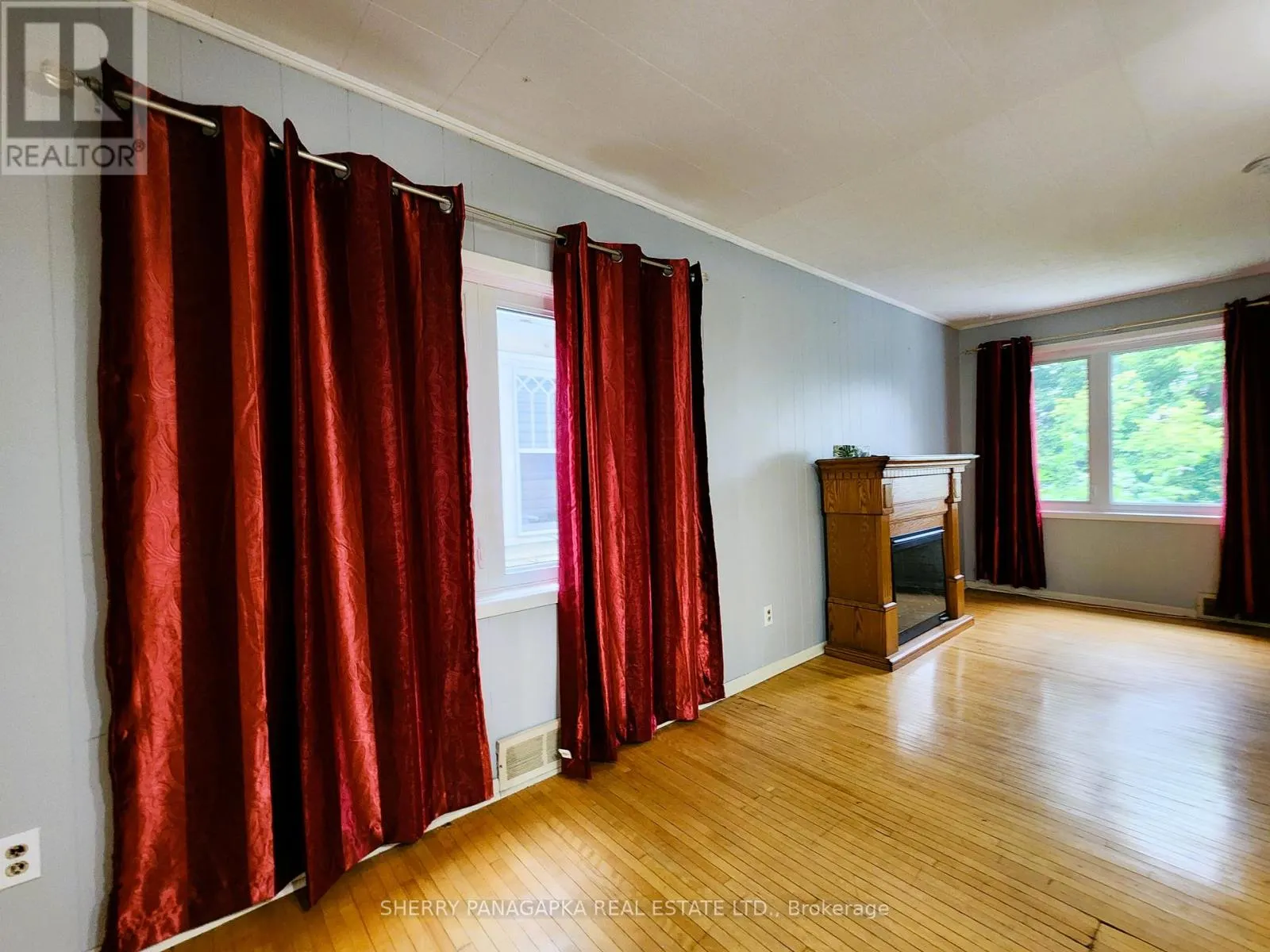 85 GOVERNMENT ROAD E