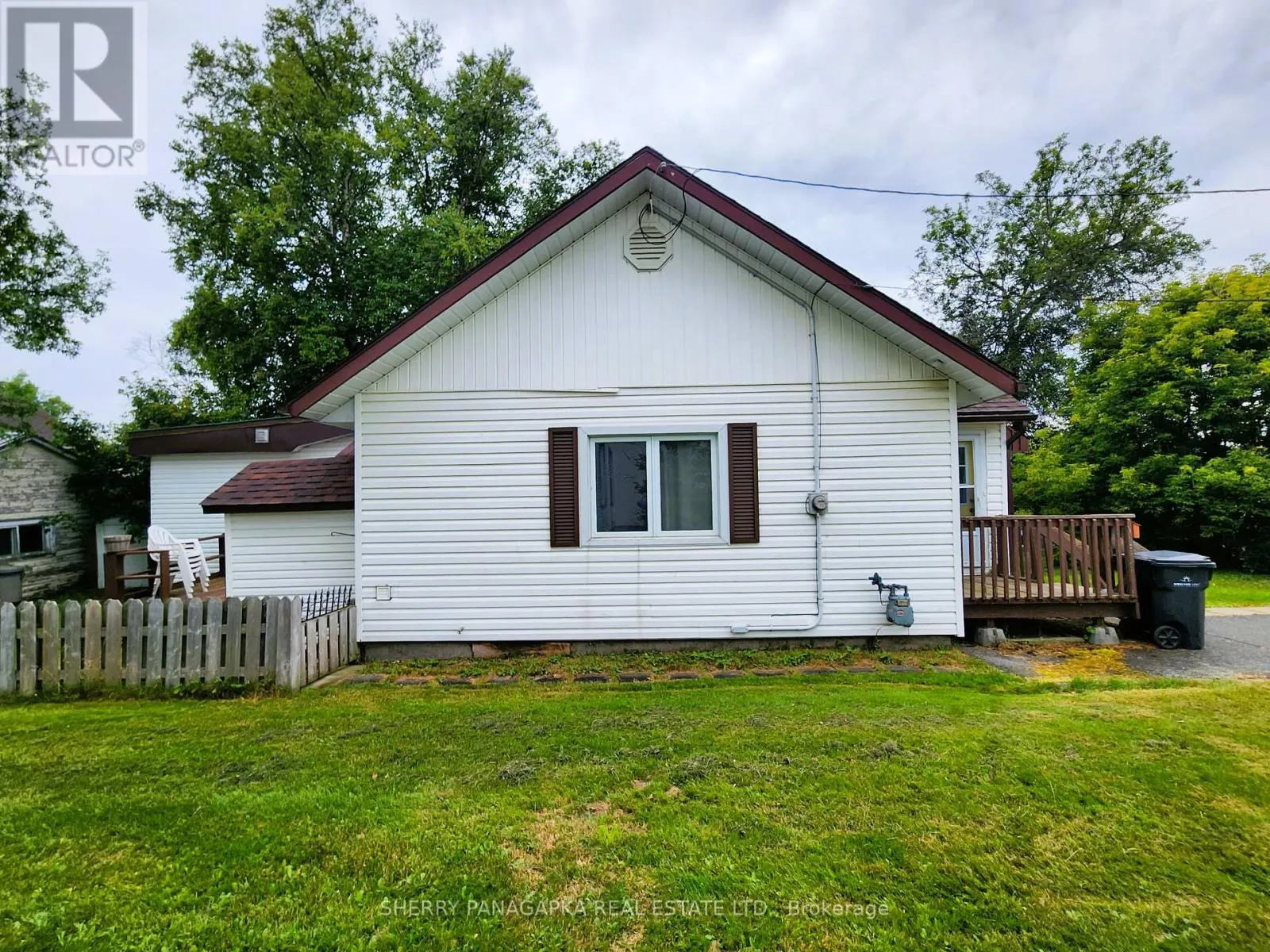 85 GOVERNMENT ROAD E