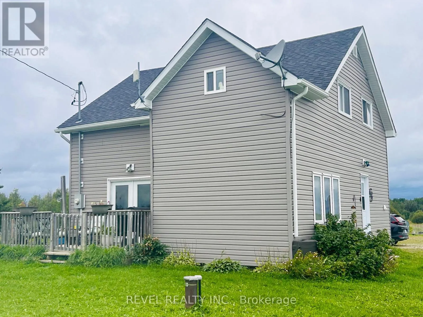 1105 4 & 5 GLACKMEYER CONCESSION