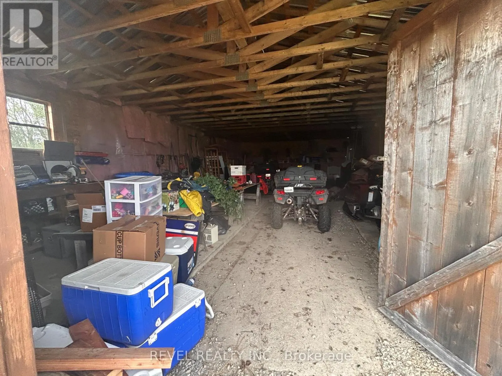 1105 4 & 5 GLACKMEYER CONCESSION