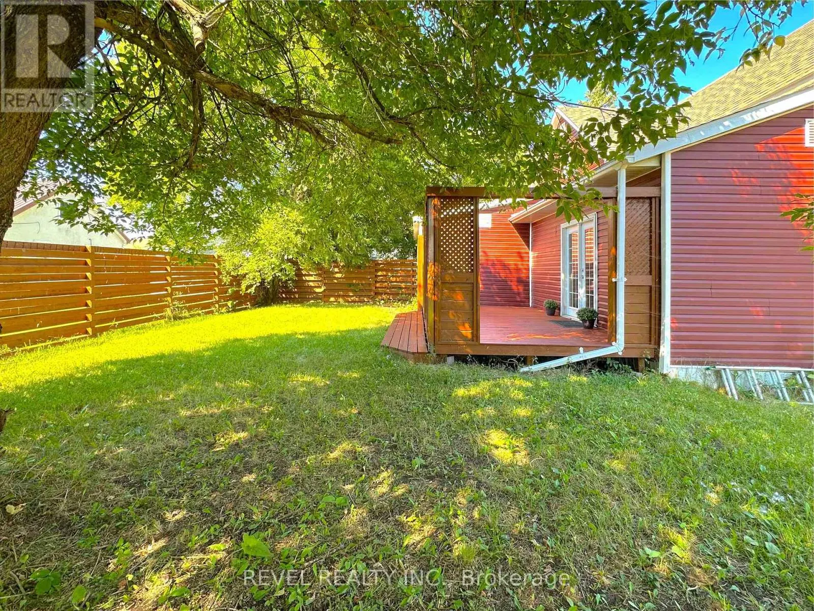 343 MACDOUGALL AVENUE