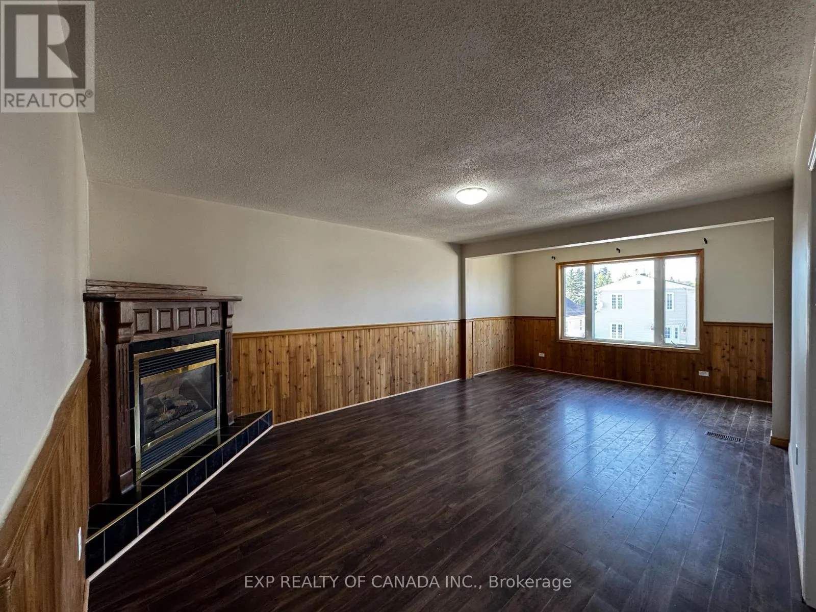 13 PREMIER AVENUE W
