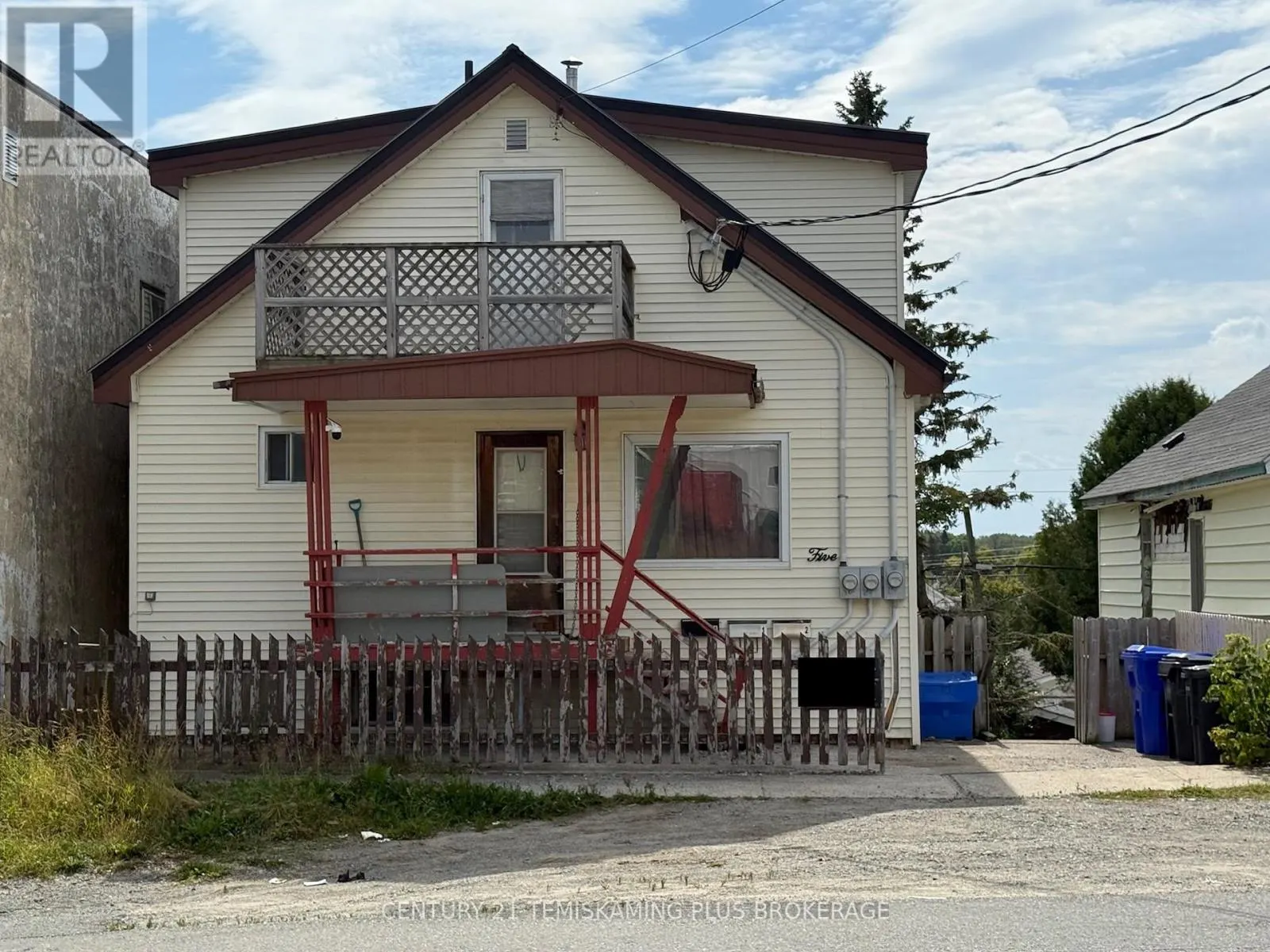 5 MCKELVIE AVENUE