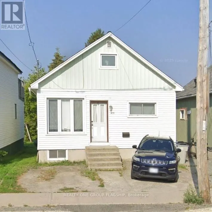 429 MACLEAN DRIVE