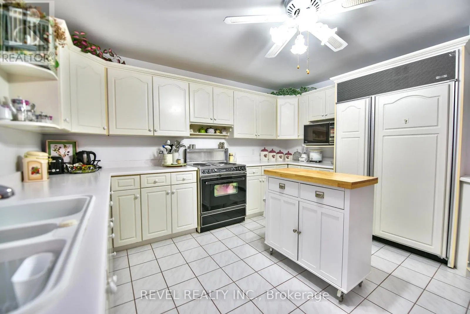 154 FOURTH AVENUE