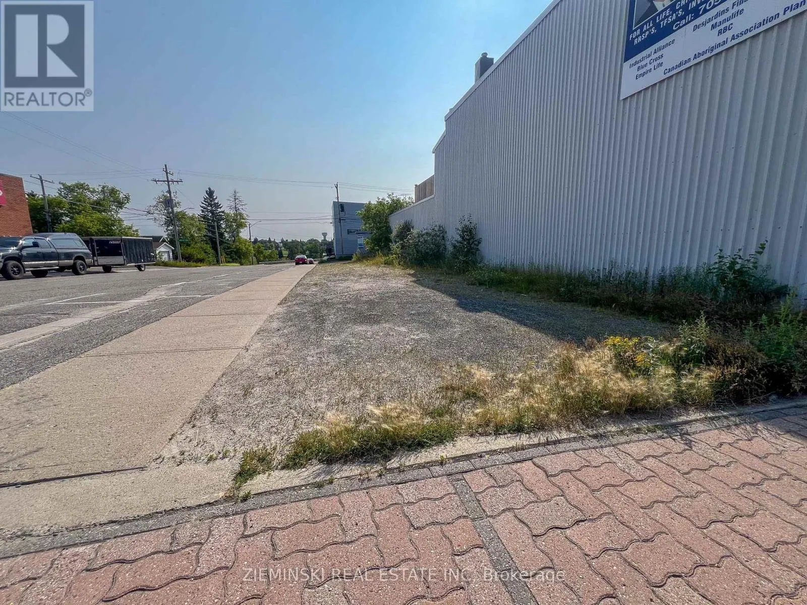 126 SIXTH AVENUE
