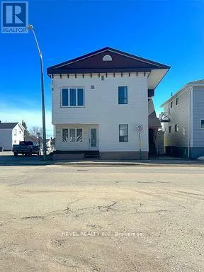 387 MAIN STREET
