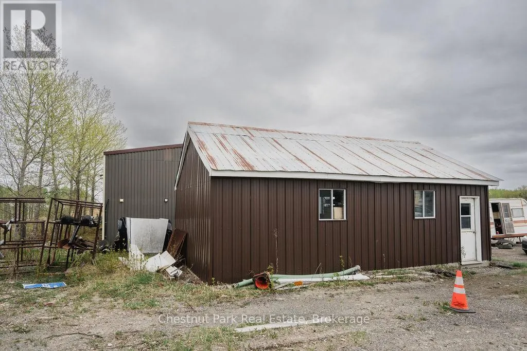 35 NIVEN STREET S