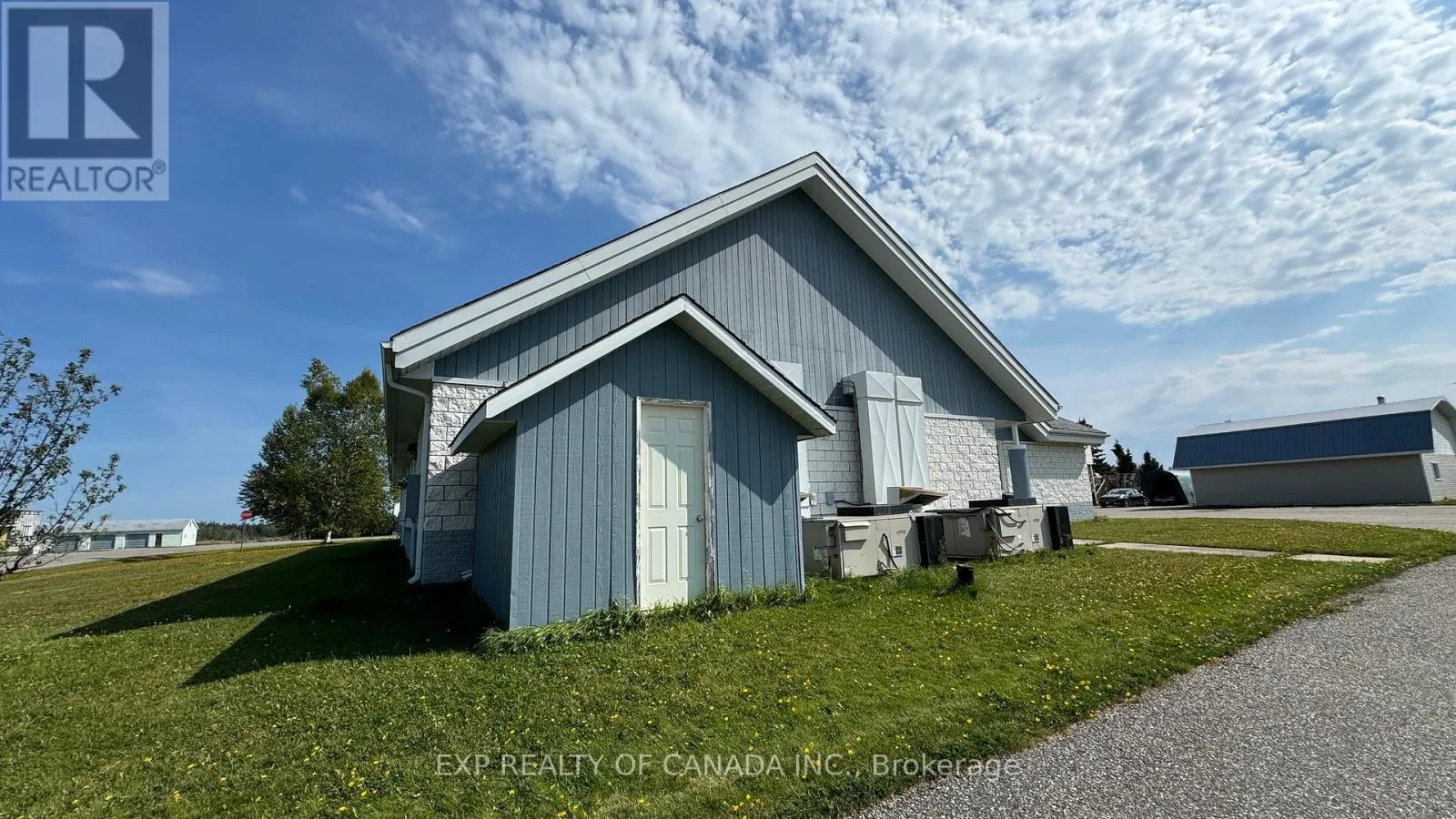2323 GENIER ROAD