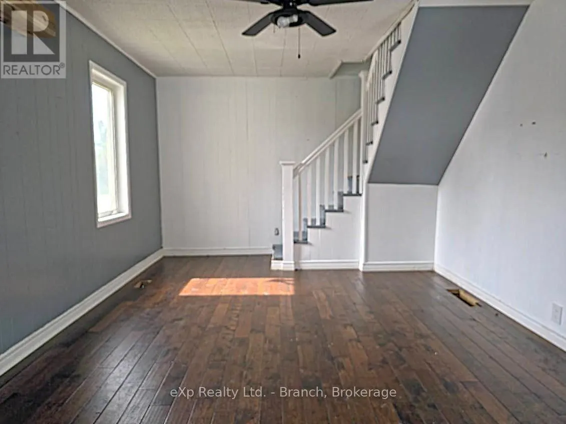 2 DIXON AVENUE
