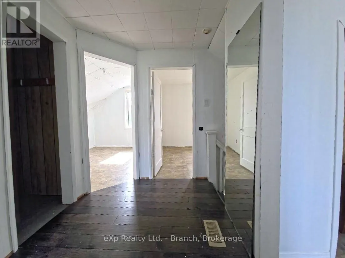 2 DIXON AVENUE