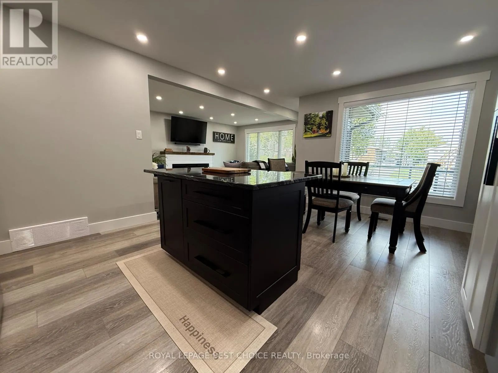 260 PINE STREET W