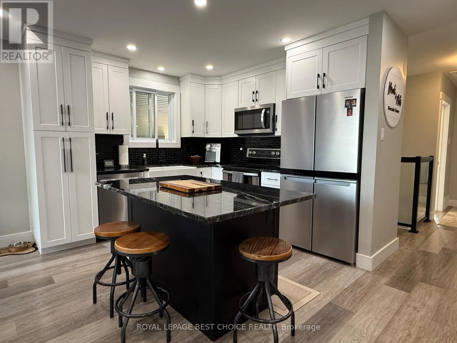 260 PINE STREET W