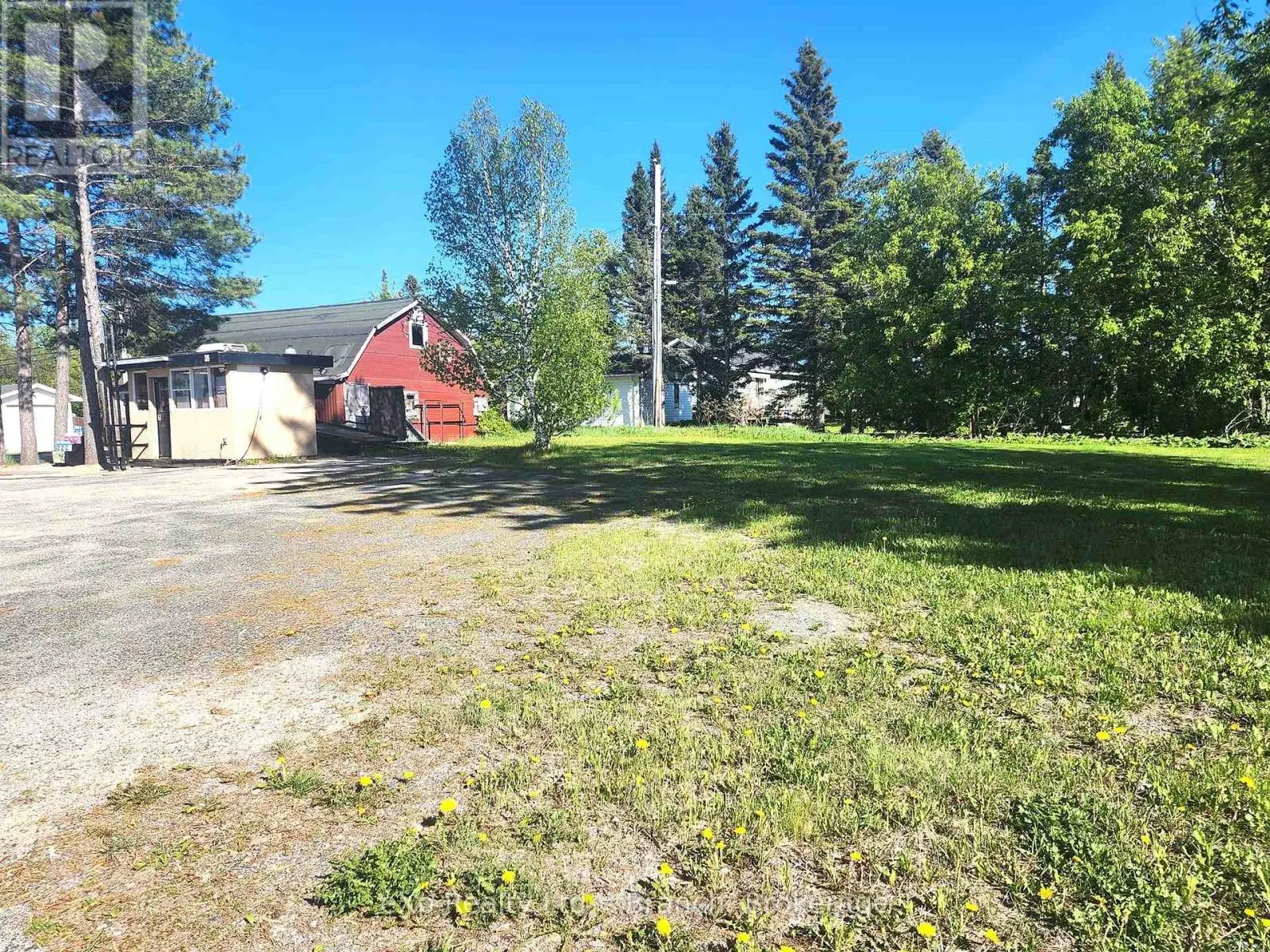 38 HURON ROAD