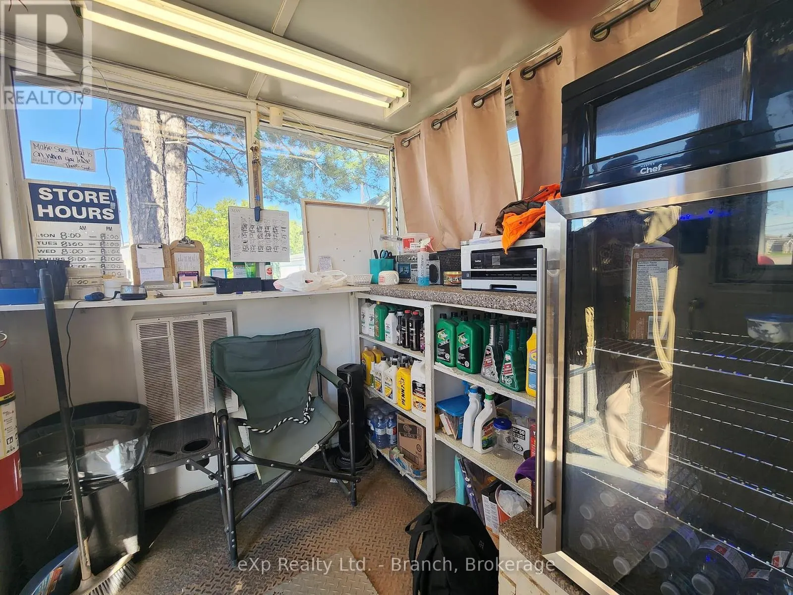 38 HURON ROAD