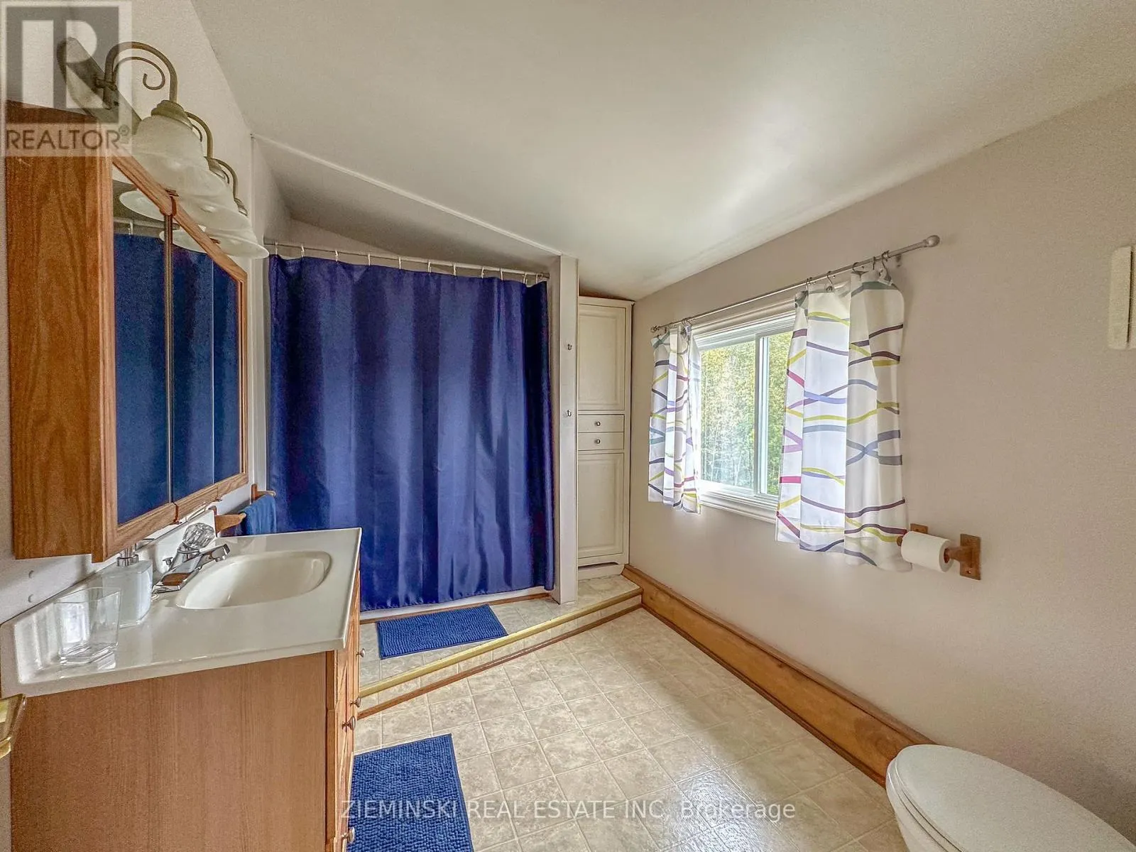4621 FREDERICK HOUSE LAKE ROAD